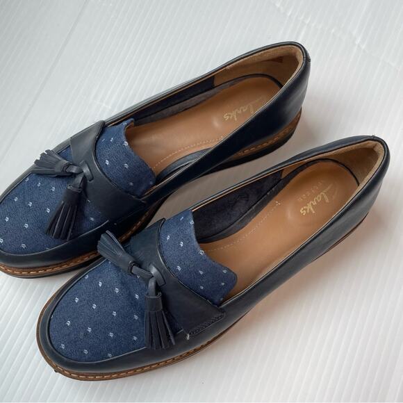 Clarks Glick Castine loafer navy leather with tassel size 6.5 patterned fabric - Picture 2 of 12
